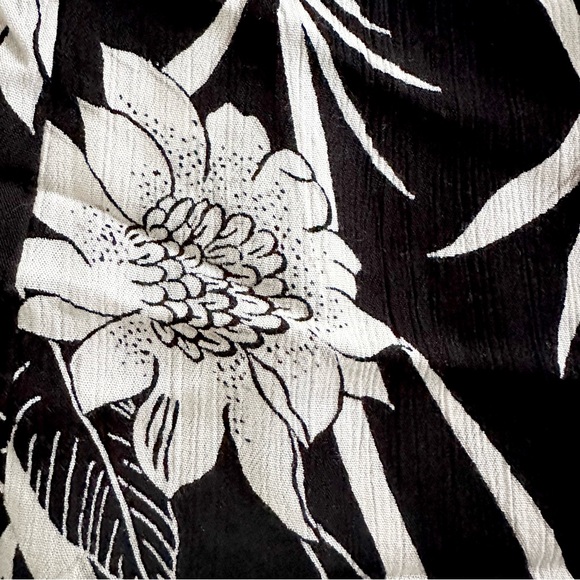 | billabong • surfs up mini swim cover up romper • small | - Picture 11 of 13